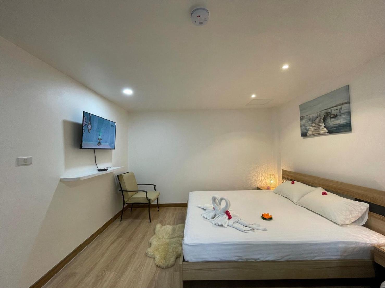 Inn Dulgence Patong Екстер'єр фото